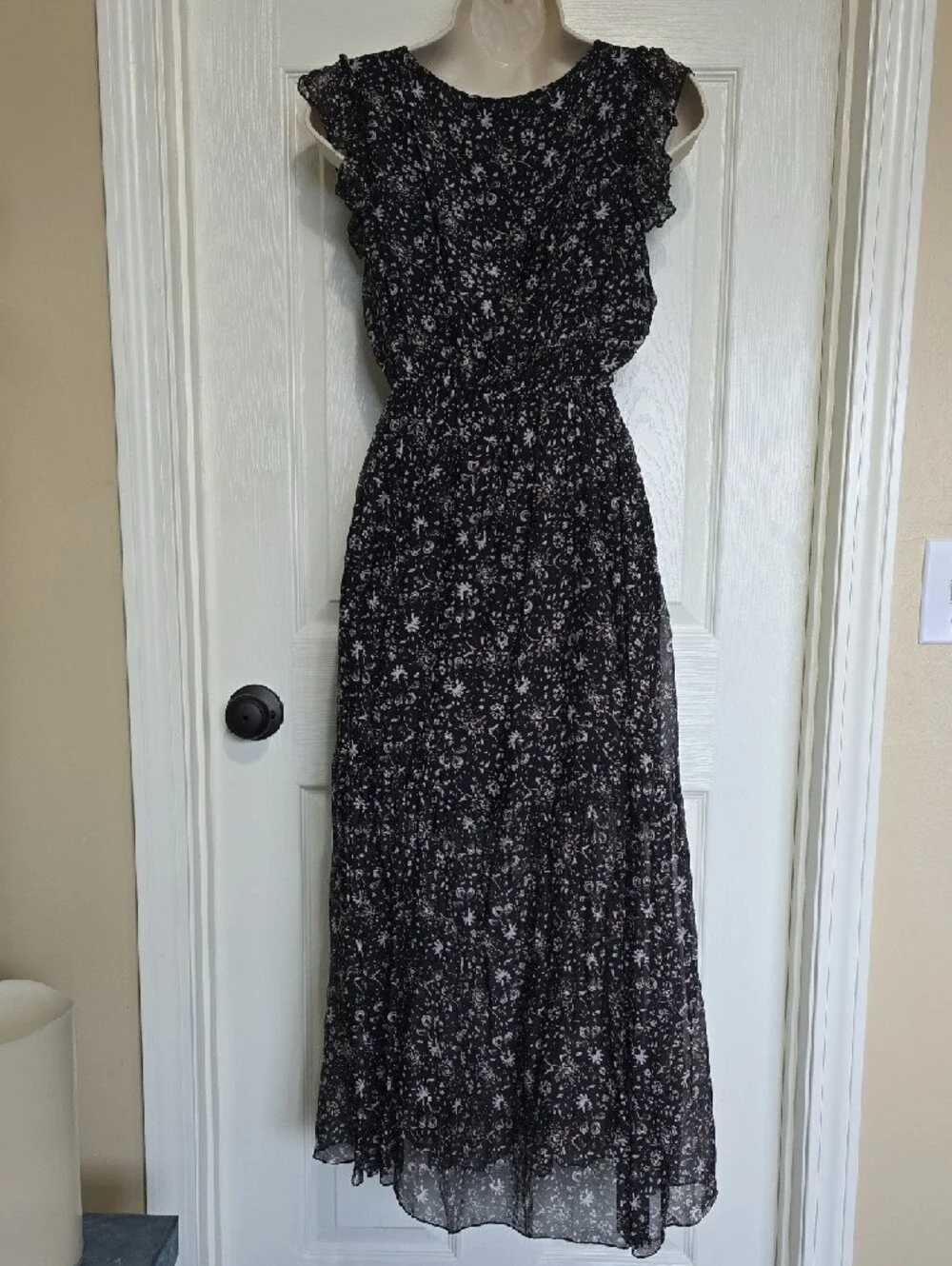 Floral Black Maxi Dress with Ruffle Cap Sleeves - Picture 3 of 16
